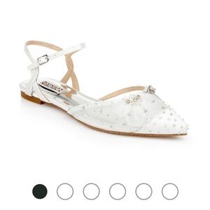 Badgley Mischka Pointed Toe Flat Size 9